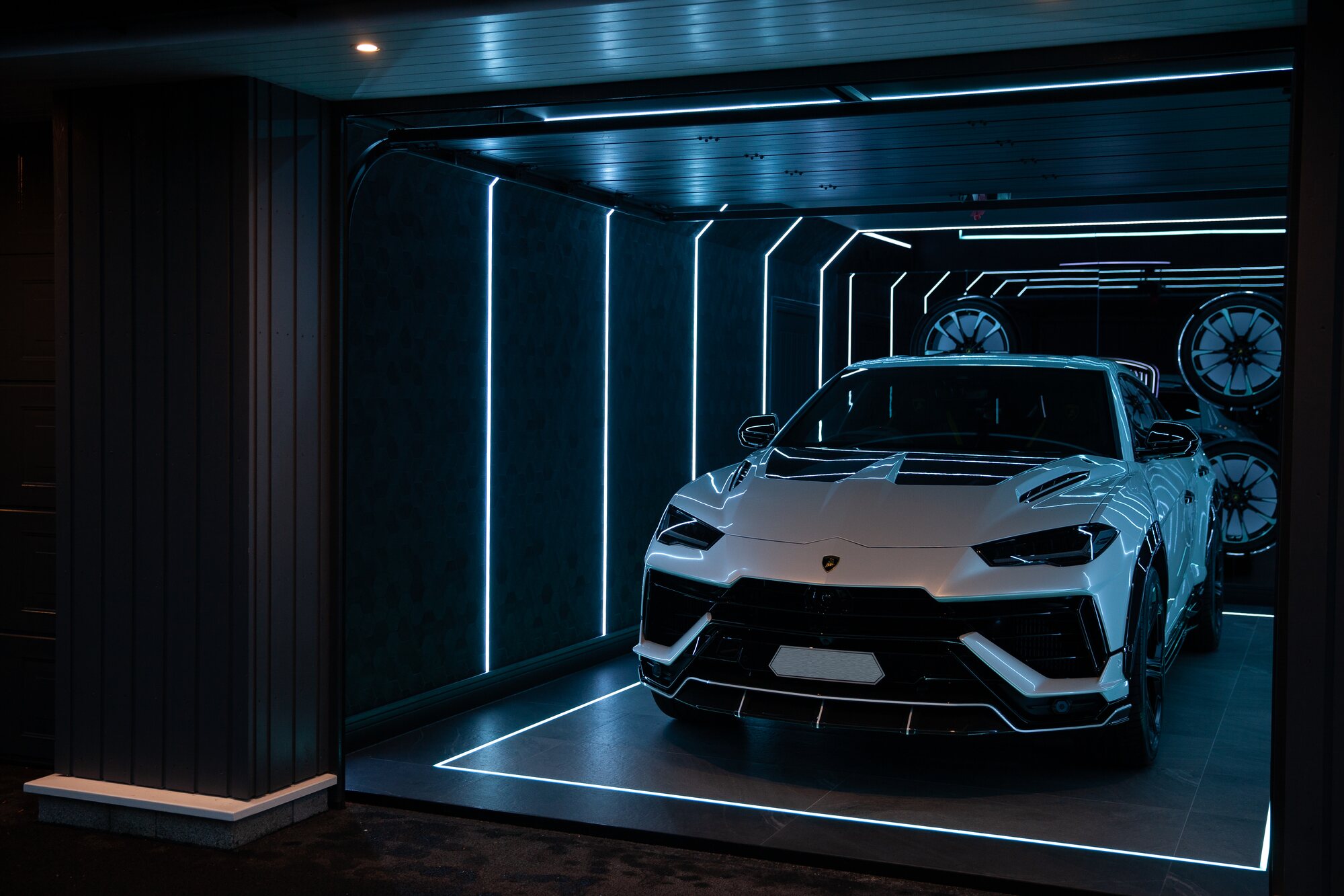 Garage flooring and wall detail